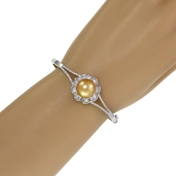 Estate 1.75ct Diamond SouthSea Pearl 14kGold Bangl - Picture 2 of 4